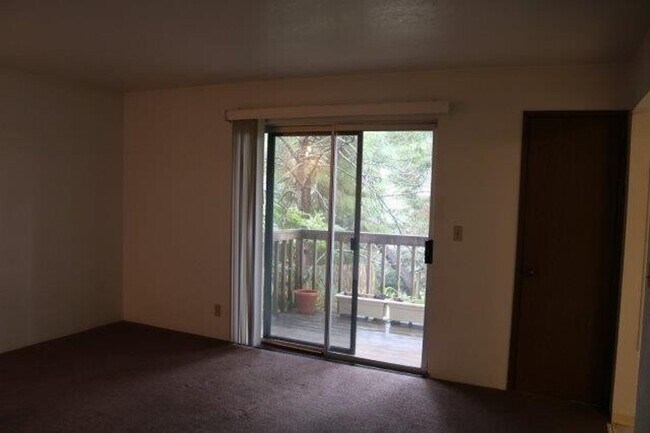 Building Photo - 1420 Rohnerville Rd