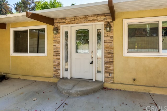 Building Photo - 2 Summit Ave