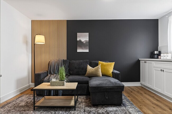 Photo du bâtiment - 610 King St E