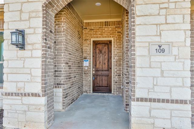 Foto del edificio - 109 Rosemary Dr