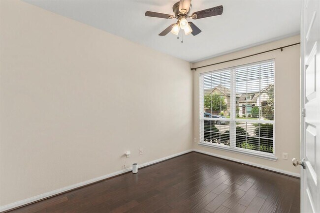 Foto del edificio - 5314 Belle Manor Ln