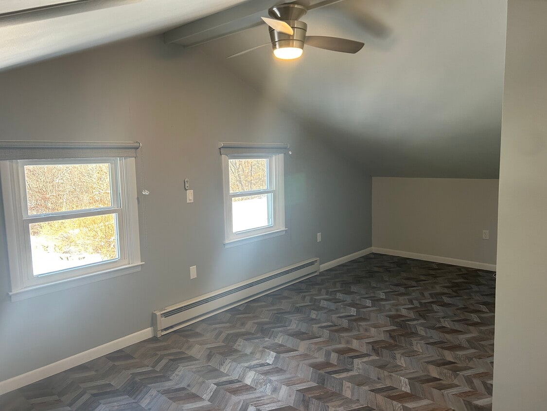 43 N Cross Rd Unit Apt with View of Hudson, Staatsburg, NY 12580