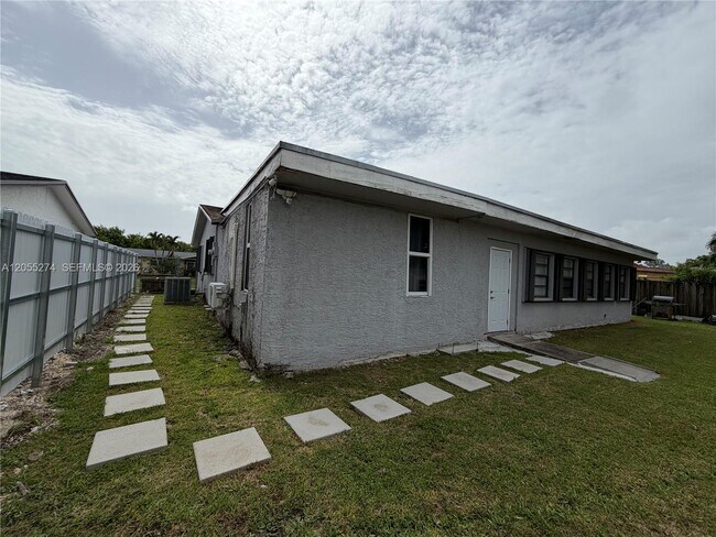 Foto del edificio - 26162 SW 123rd Pl