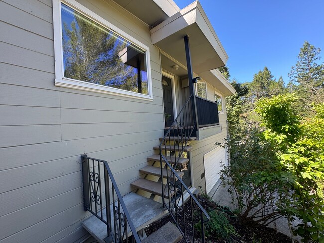 Foto del edificio - Spacious Home Located in Great Lafayette N...
