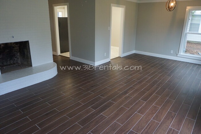 Building Photo - 3743 Greenway Pl