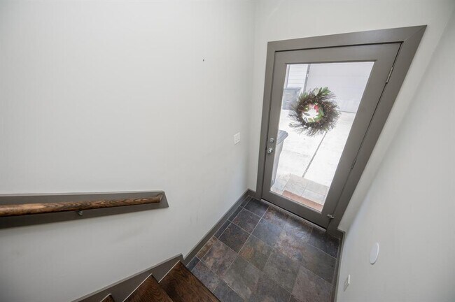 Foto del edificio - 1535 Birdsall St