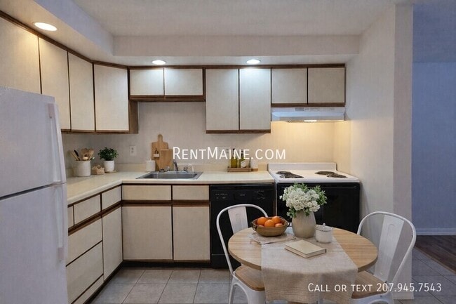 Foto del edificio - 20 Tall Pines Dr