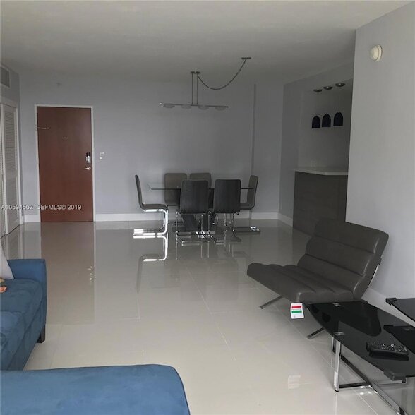 Foto del edificio - 3801 S Ocean Dr