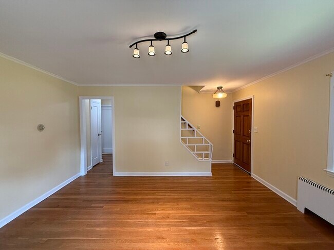 Foto del edificio - 1655 Edward Ter