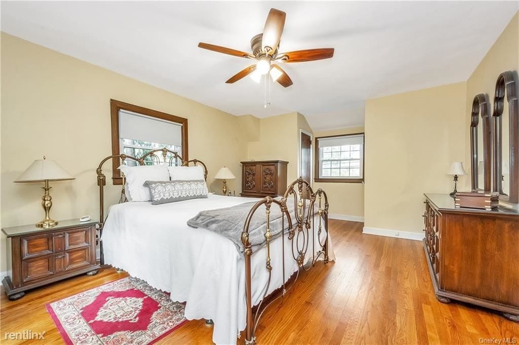 Primary Photo - 3 br, 1 bath House - 3 Bolton Ave