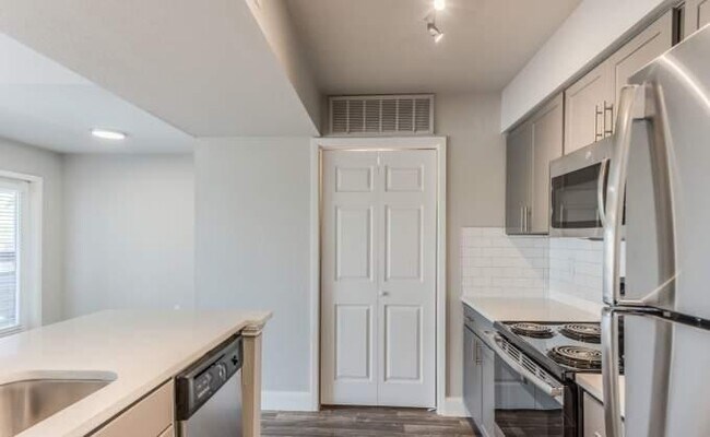 Foto del edificio - 3 bedroom in Webster TX 77598