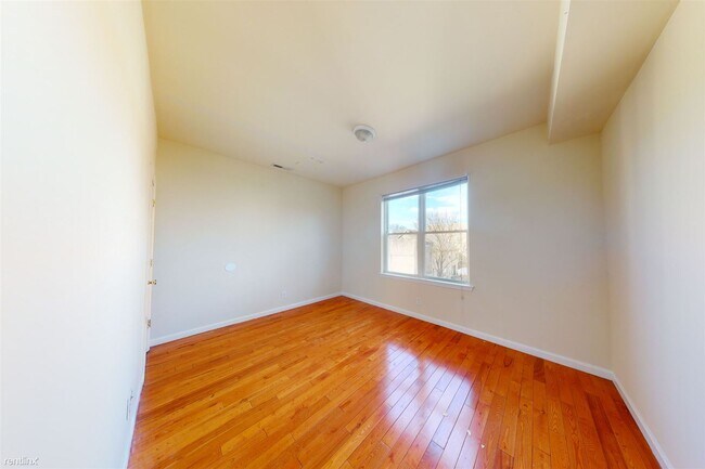Foto del edificio - 4 br, 2 bath Duplex - 1731 CECIL B MOORE A...