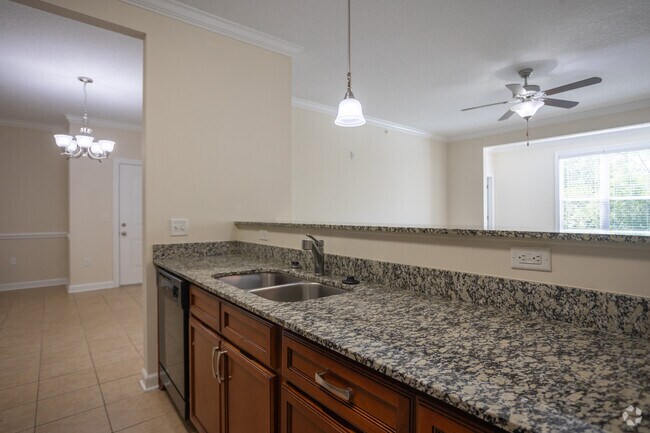3BR,2BA - 1383SF - Kitchen - Seasons at Poplar Tent