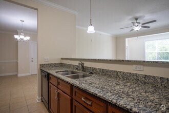 3BR,2BA - 1383SF - Kitchen - Seasons at Poplar Tent