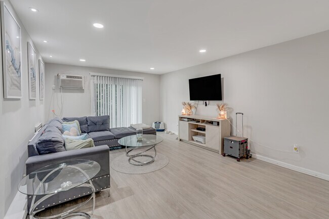 Foto del edificio - Llanerch Place Apartments