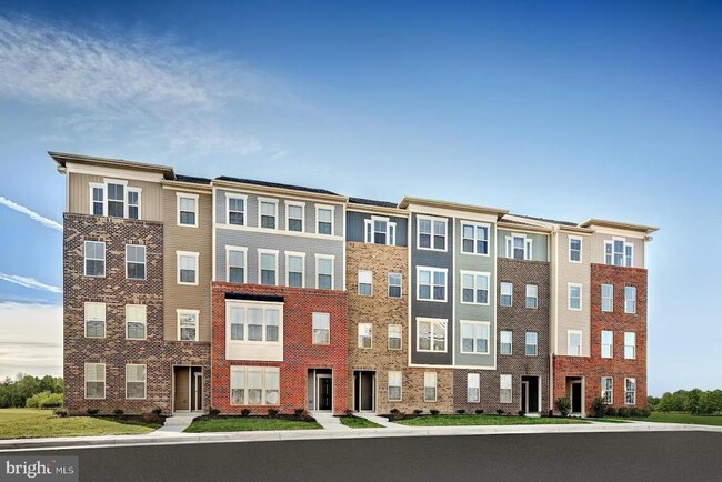 Building Photo - 8249 WILLOWBEND TURN