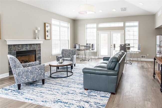 Foto del edificio - 607 Farmstead Ct