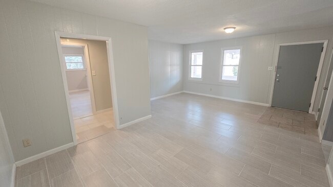 Foto del edificio - 1384 Aldrich St NE