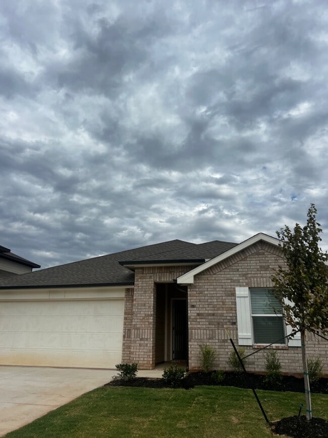 Building Photo - 2765 Alice Wy