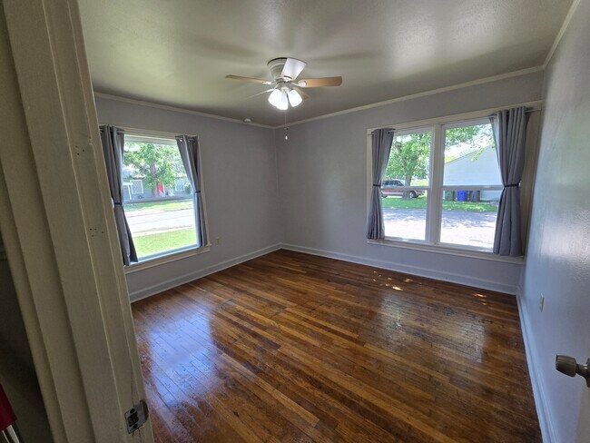 Building Photo - 3021 Wenz Ave