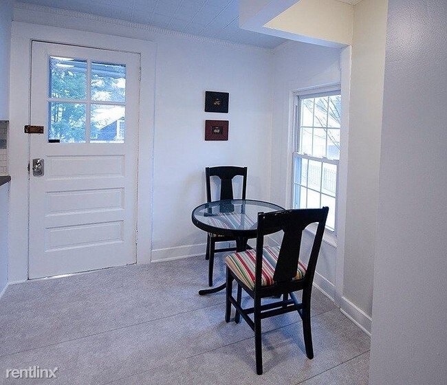 Foto del edificio - 2 br, 1 bath Apartment - 278 Albany Avenue 2F