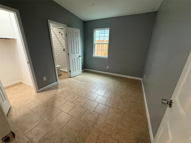 Foto del edificio - 2909 King St