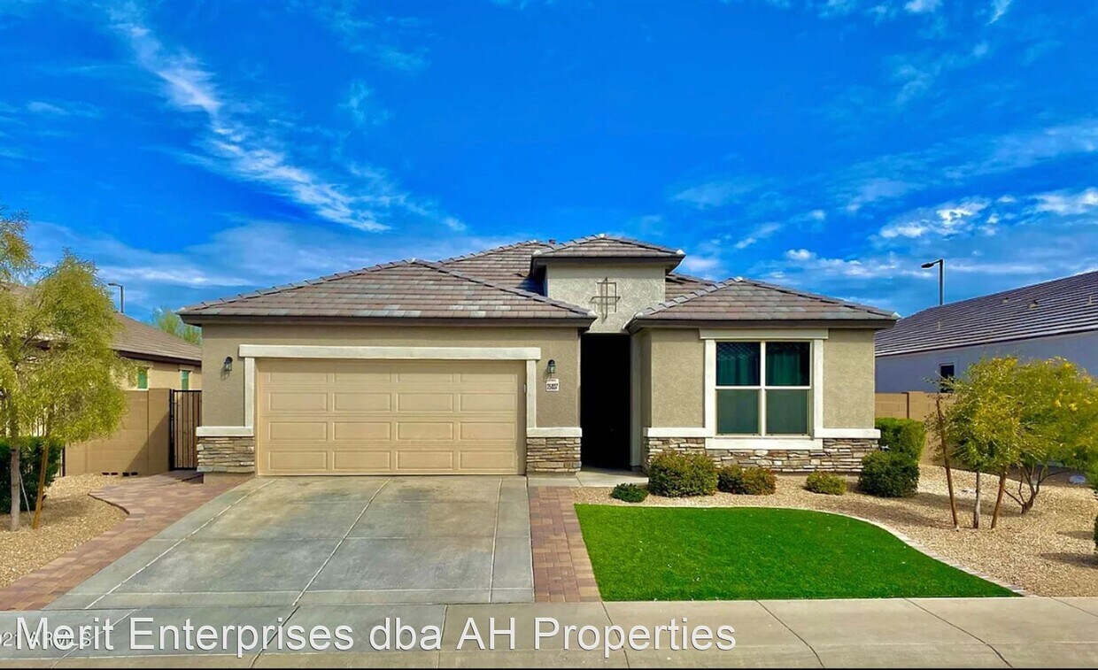 5 br, 3 bath House 25837 N 134TH DR House Rental in Peoria, AZ