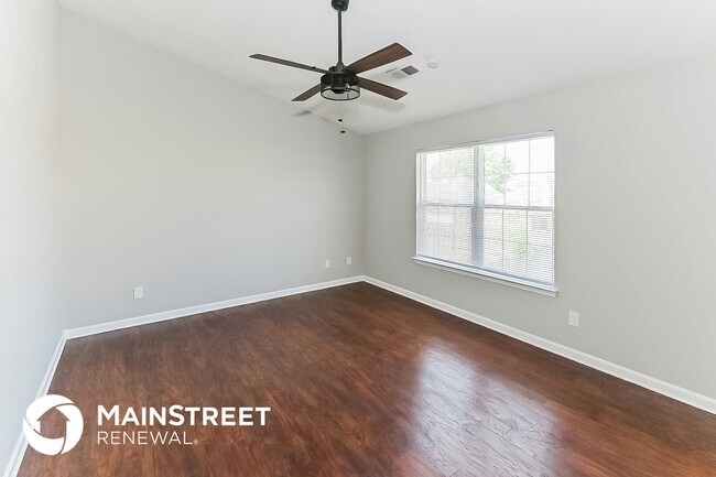 Foto del edificio - 4891 Top Notch Loop