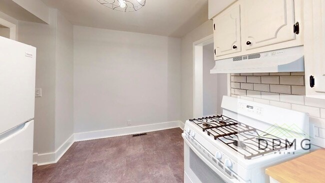 Photo - 306 E Hillsdale Street Apartment