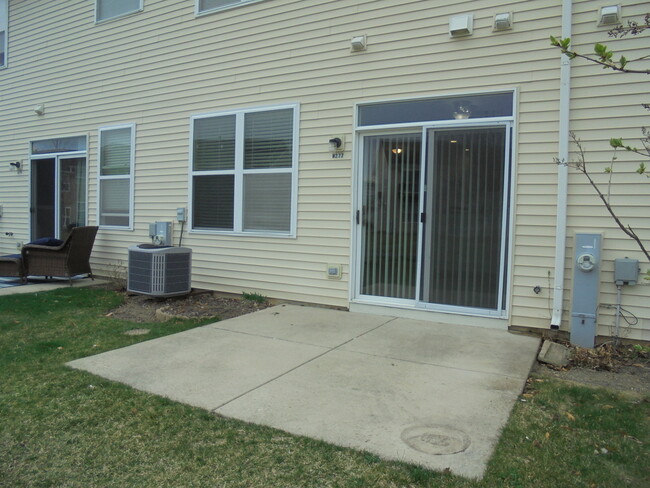Building Photo - 1277 Waverly Dr