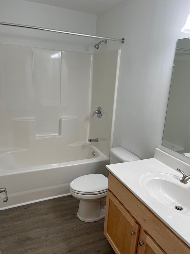 Building Photo - 108 Wild Primrose Ln