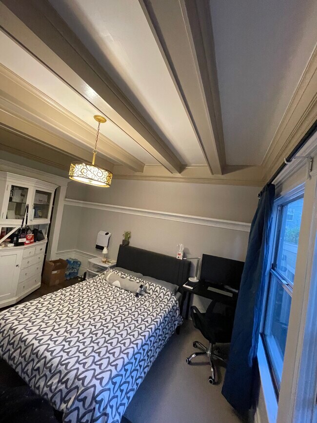 Building Photo - 2345 Fulton St