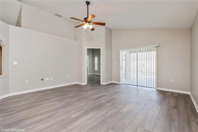 Building Photo - 317 Majesty Dr