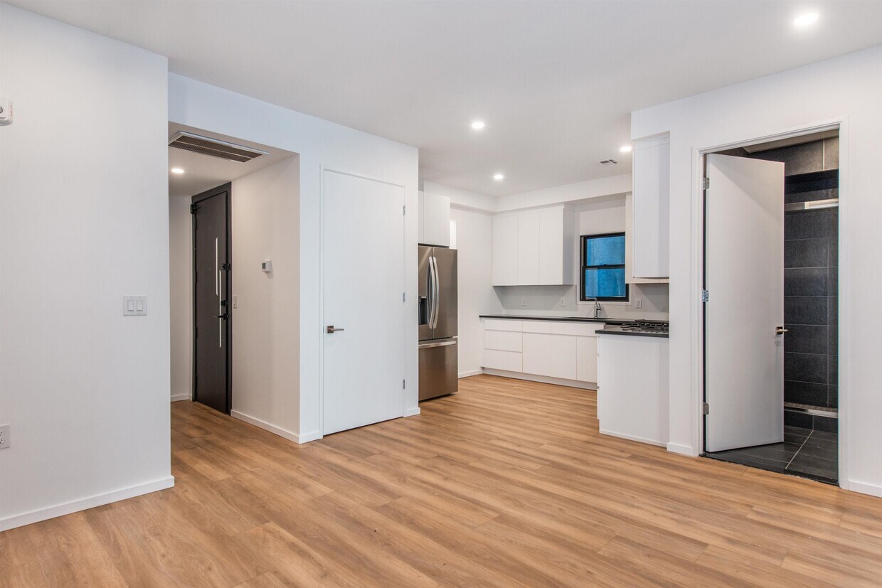 Foto principal - 206 Harrison Ave