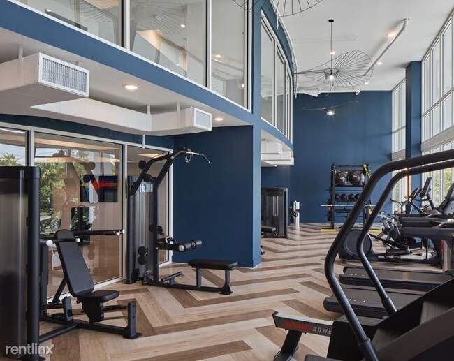 Building Photo - 1 br, 1 bath Condo - 14100 Biscayne Blvd B...
