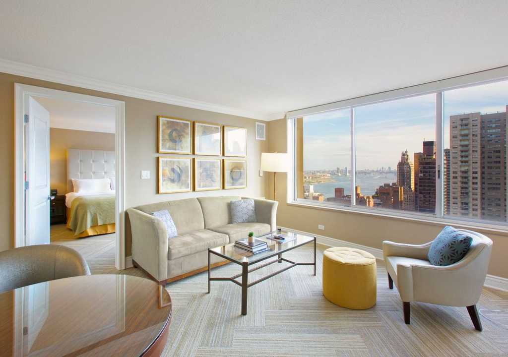 Foto principal - 417 E 57th St
