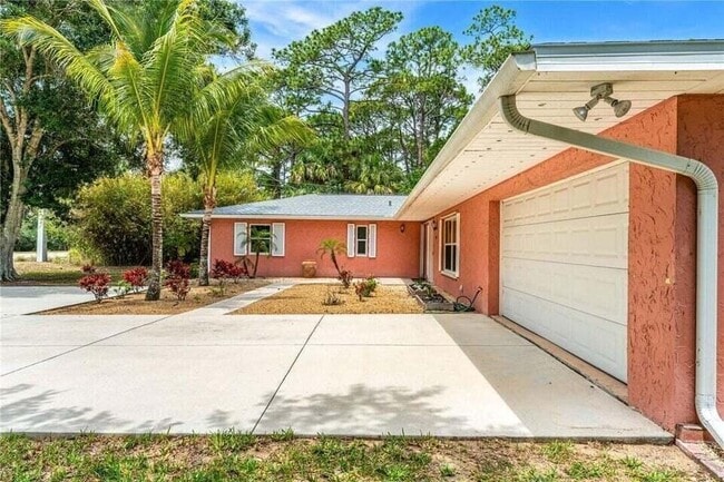 Building Photo - 115 36th Ct