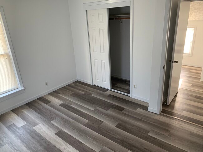 Dormitorio 2 - 902 C Ave