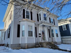 Building Photo - 34 Locust St