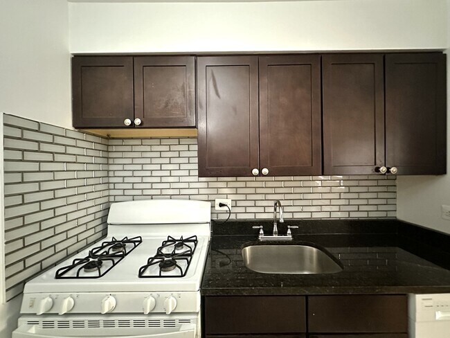 Foto del edificio - 6830 N Sheridan Rd