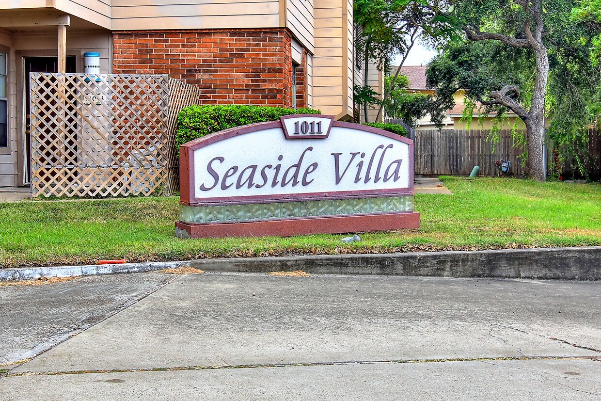 1011 Ennis Joslin Rd, Corpus Christi, TX 78412 Condo for Rent in