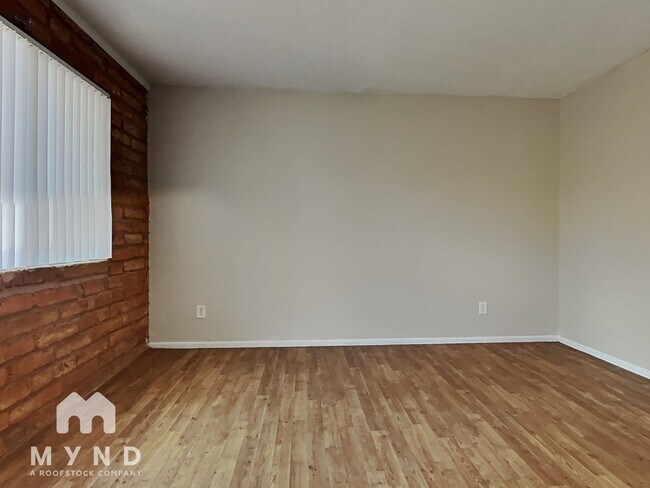 Foto del edificio - 910 S Dorsey Ln