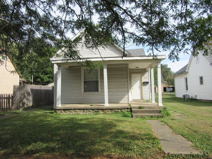 Primary Photo - Newly Remodeled 3 Bedroom