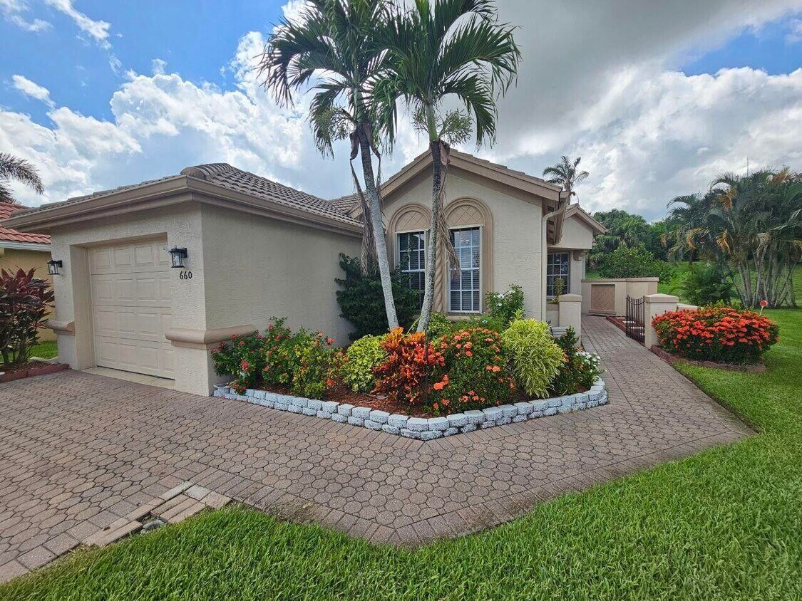 Foto principal - 660 SW Treasure Cove