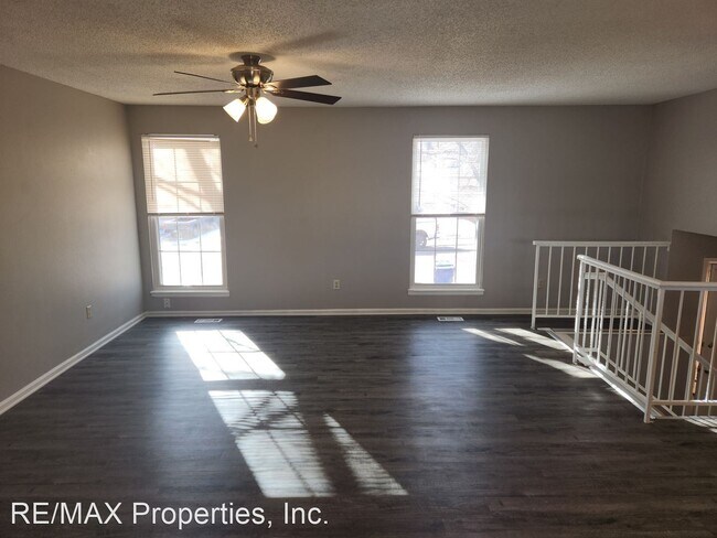 Foto del edificio - 4 br, 1.5 bath House - 354 Saddlemountain