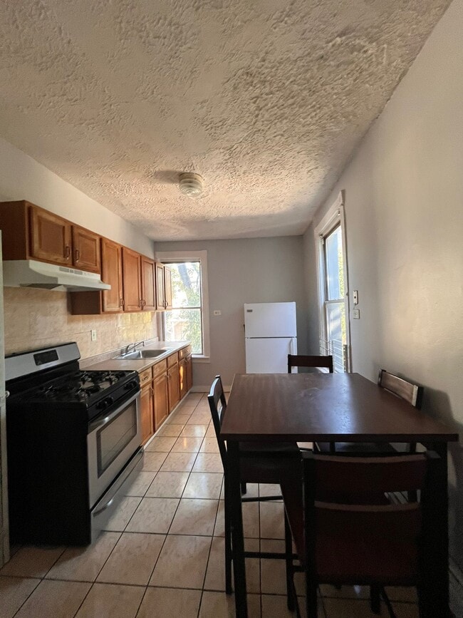 Building Photo - 112 Linden Ave