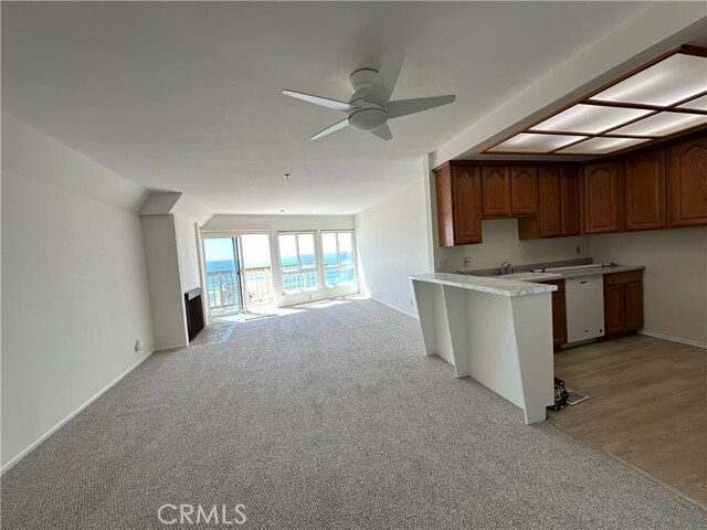Building Photo - 625 Esplanade