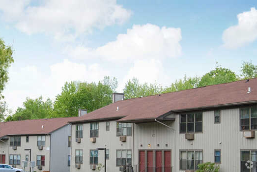 Building Photo - McGuires Grove Apartments