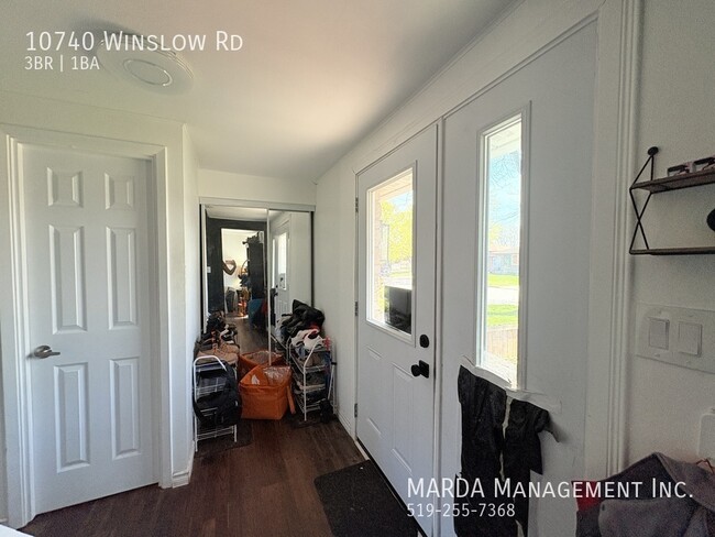 Photo du bâtiment - Welcome to 10704 Winslow Rd