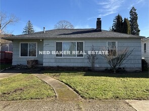 Building Photo - 2040 17th St NE
